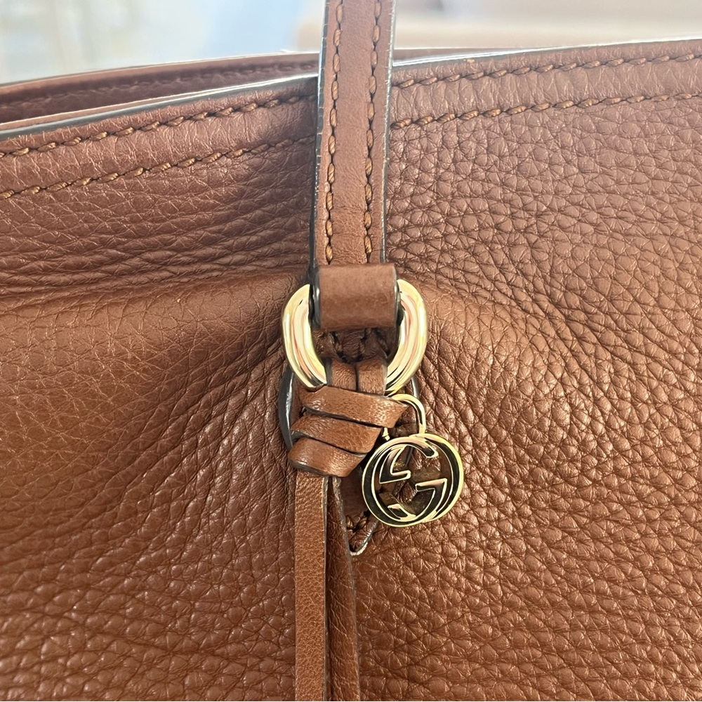 Gucci - Interlocking GG Bree Large Brown Pebbled Leather Tote Bag Shoulder Bag - Picture 5 of 17